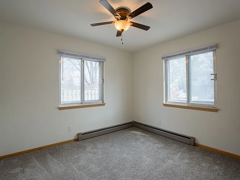 2411 Brentwood Pkwy — Photo 7