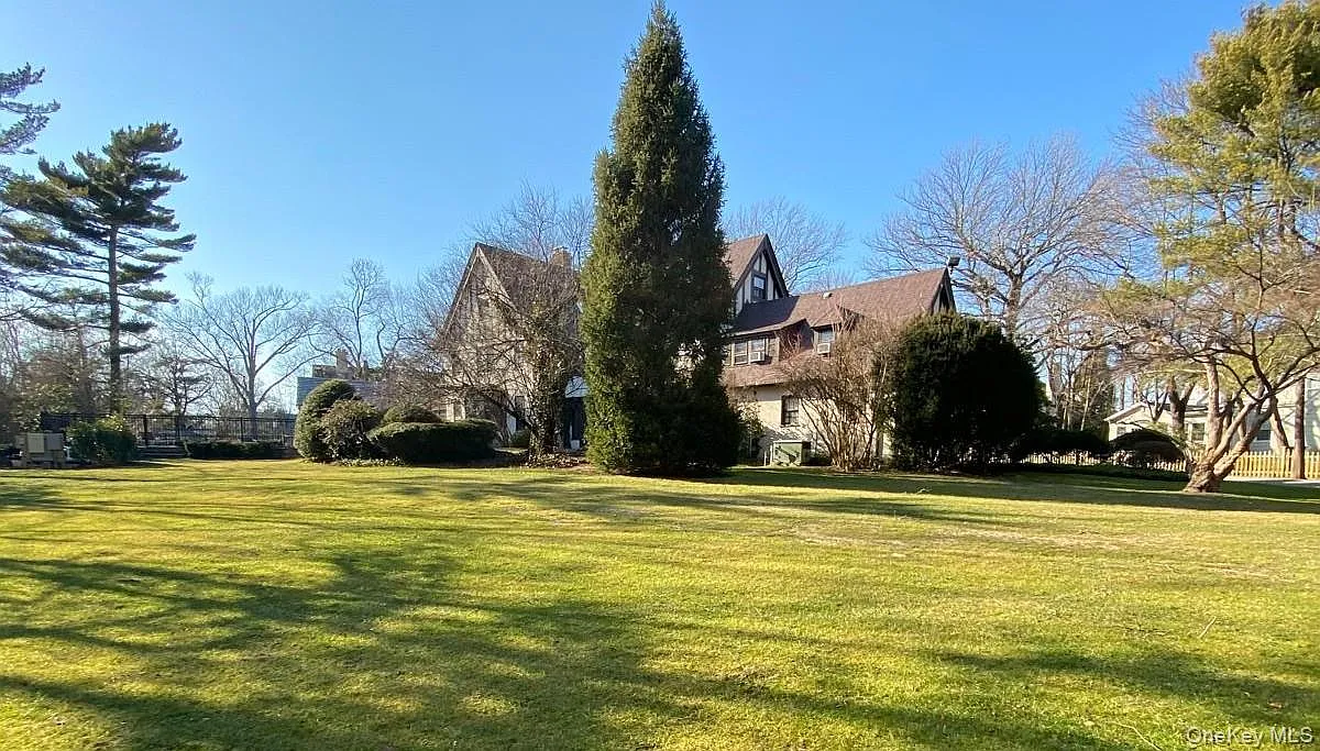 6 bed, 7.0 bath, 4258 sqft, $12,000 — Photo 2