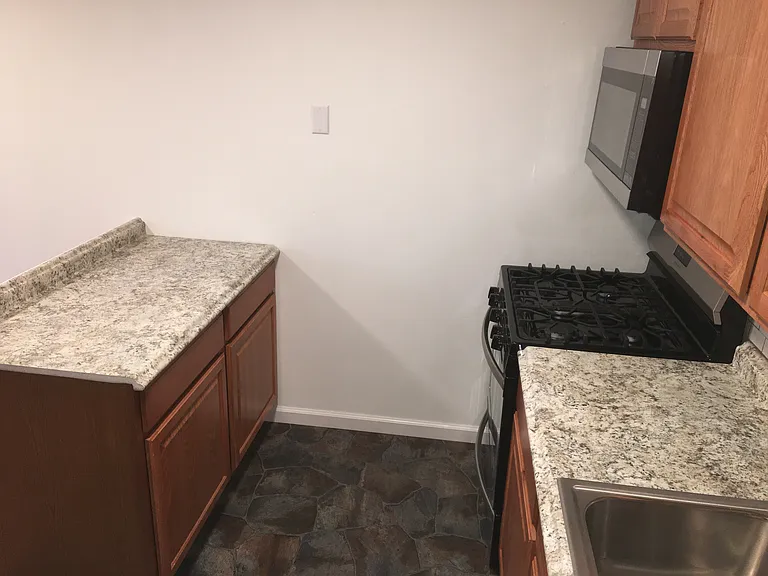 Hickory Estates — Photo 16