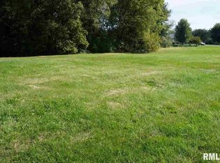 56 Rustic Lake Dr, Colona, IL 61241