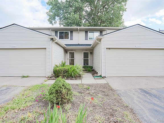 4th image of 1355 Lochaven Rd