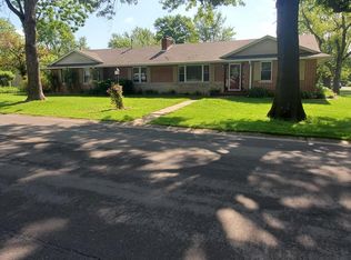 1720 S Morris St, Mexico, MO 65265