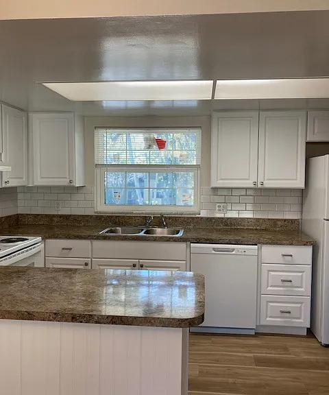 55 Country Club Dr #55 — Photo 9