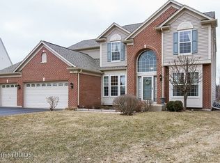 10 Benton Ct, Algonquin, IL 60102