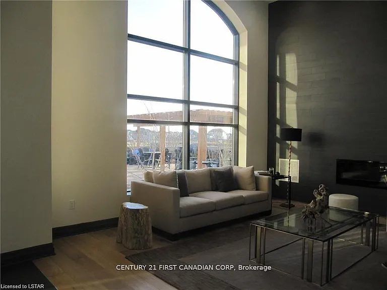 260 Villagewalk Blvd #608 — Photo 7