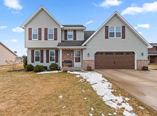 1536 Van Rd, Green Bay, WI 54311