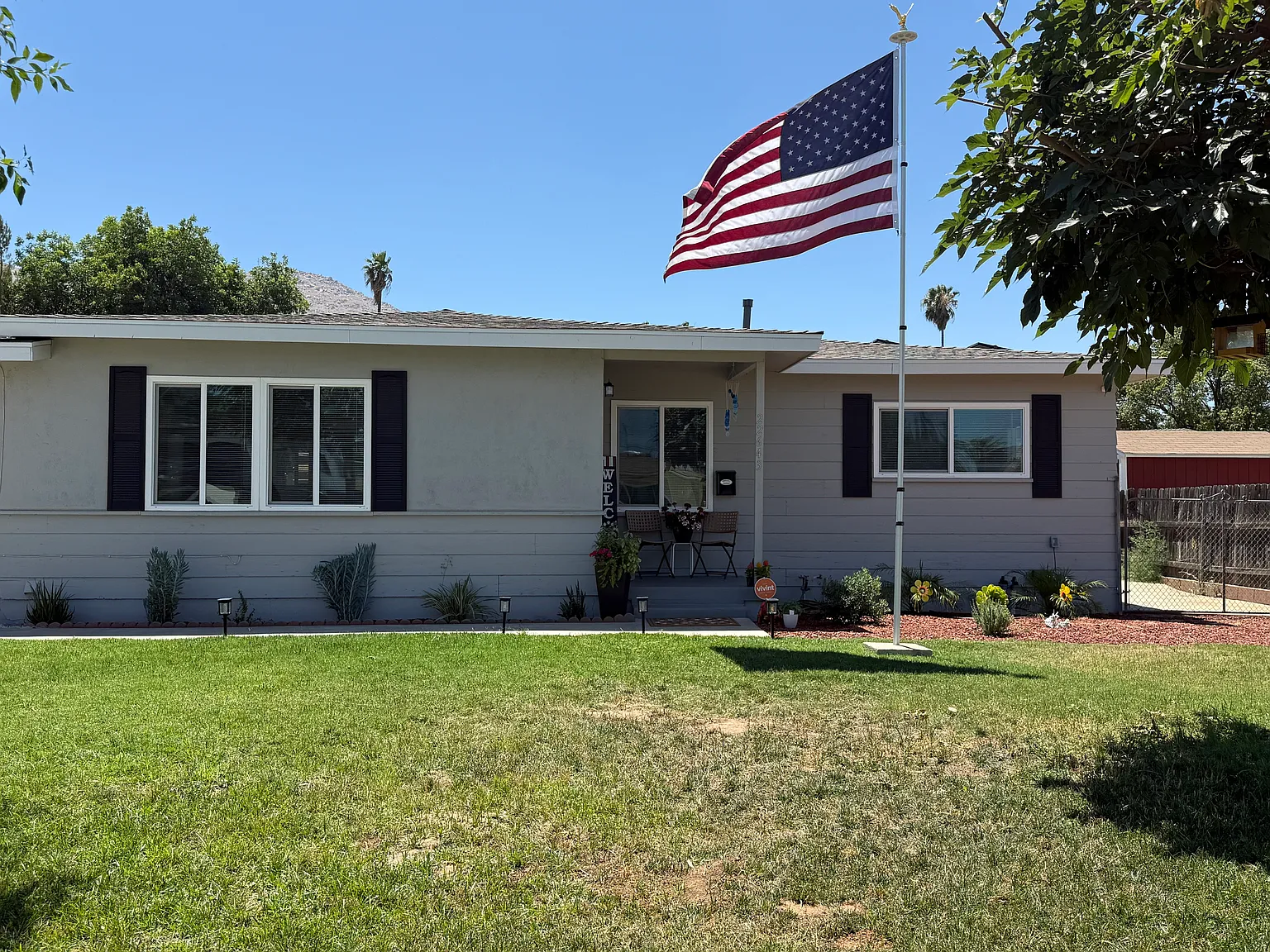 4 bed, 1457 sqft, $1,200 — Photo 1