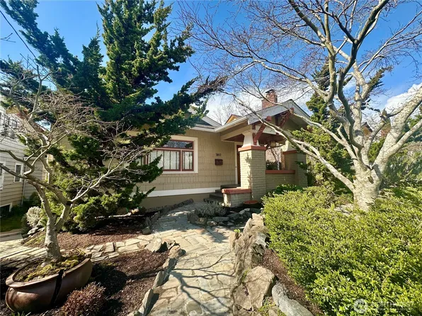 3817 Wallingford Avenue N, Seattle, WA 98103