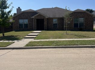 1250 Long Branch Dr, Lancaster, TX 75146