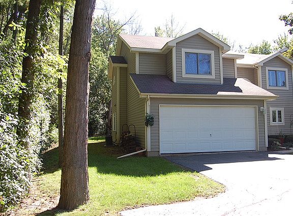 2nd image of 39530 N Bishop Ct