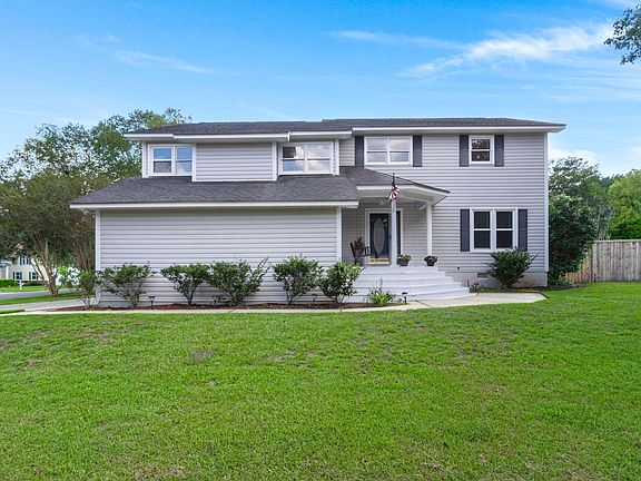 2nd image of 1102 Quenby Ln