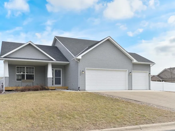 2425 Elianna Dr, Northfield, MN 55057