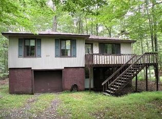 209 Beech Ln, Pocono Lake, PA 18347