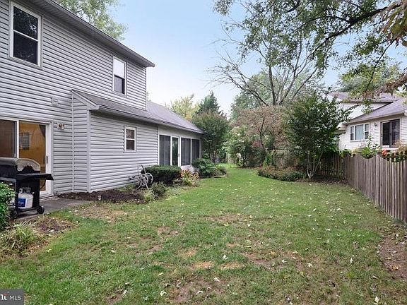 3rd image of 1702 Builders Ct