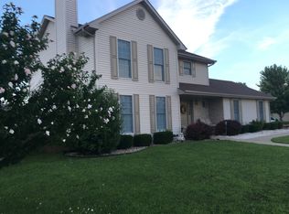 3901 Oakview Dr, Springfield, IL 62712