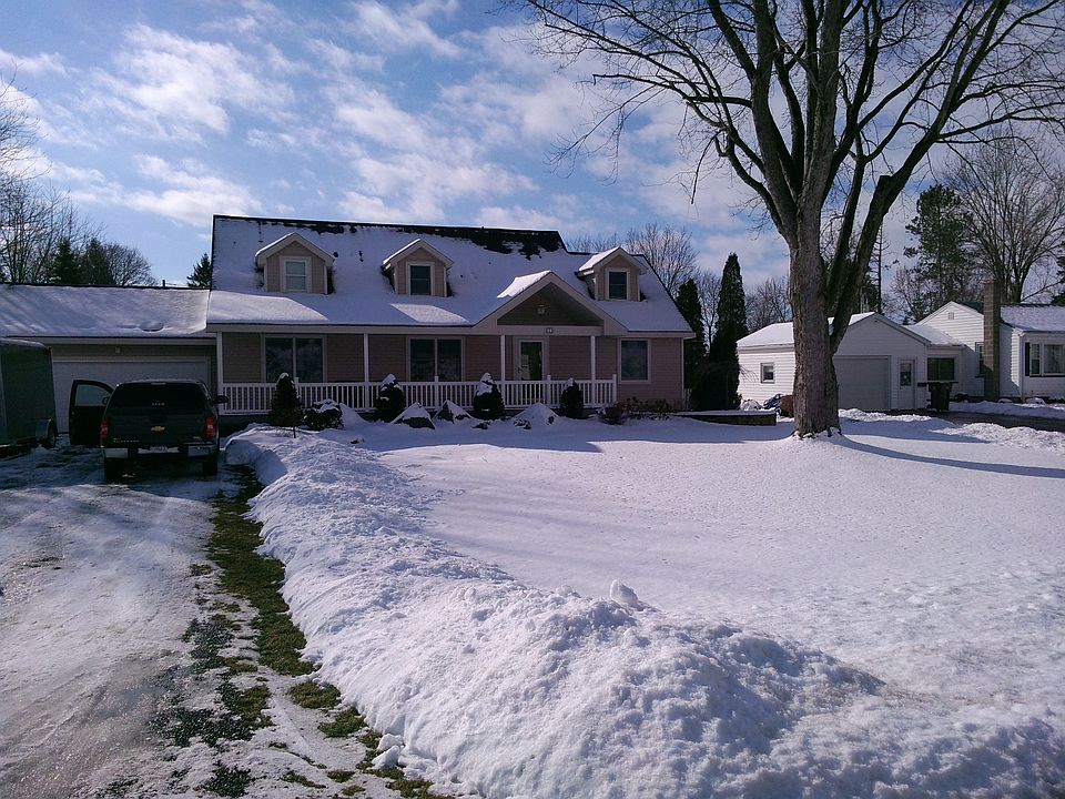 1st image of 5 David Dr