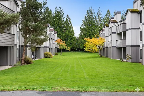 Willow Green Village Photo 1