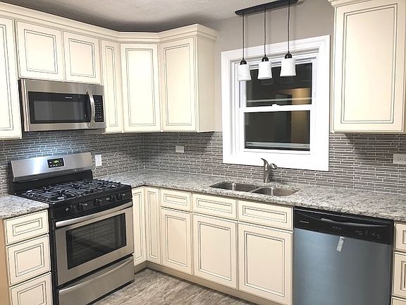 2nd image of 1046 Kensington Pl