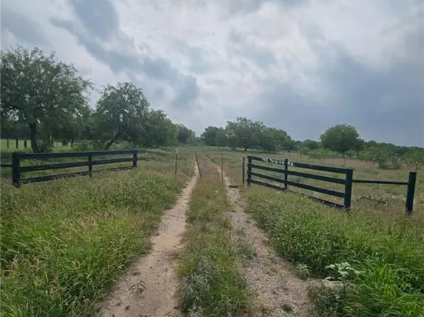 1913 Tordillo Rd, Mission, TX 78572