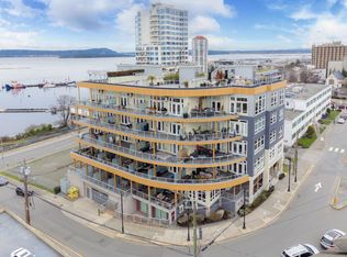 10 Chapel St #303, Nanaimo, BC V9R5H2
