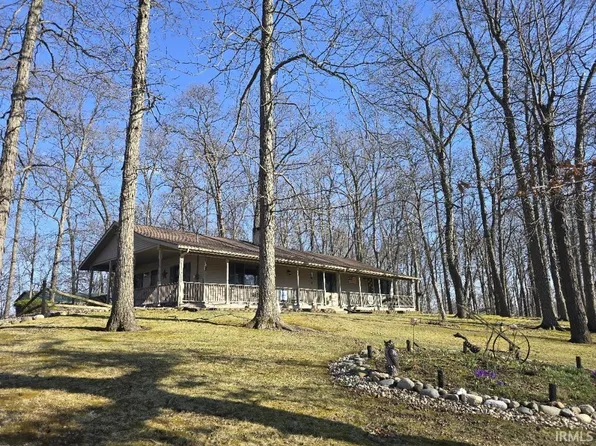 8908 N 550 E, Kendallville, IN 46755