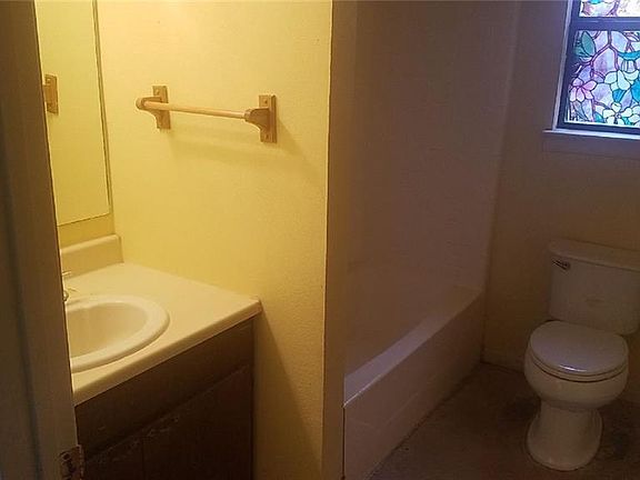 5th image of 616 Peak St