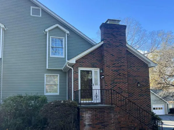 261 5th Ave NE #1, Hickory, NC 28601