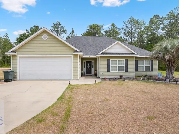 115 Weeping Willow St, Jesup, GA 31546