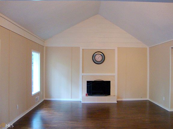5th image of 5554 Woodberry Cir