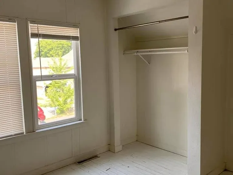 326-336 S Asbury St — Photo 24