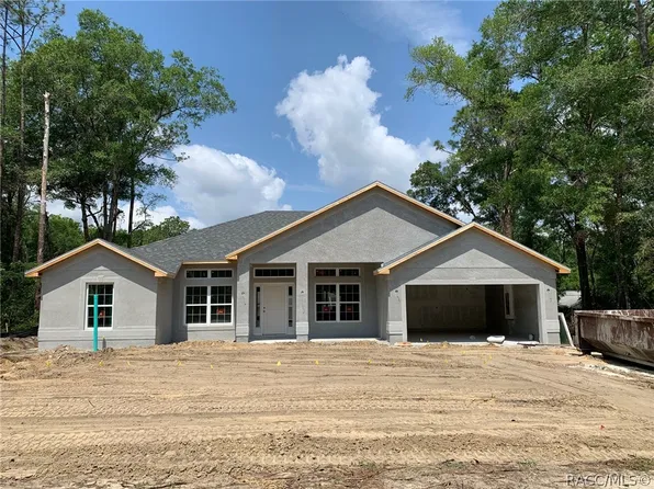 1111 W Cairo Dr, Citrus Springs, FL 34434