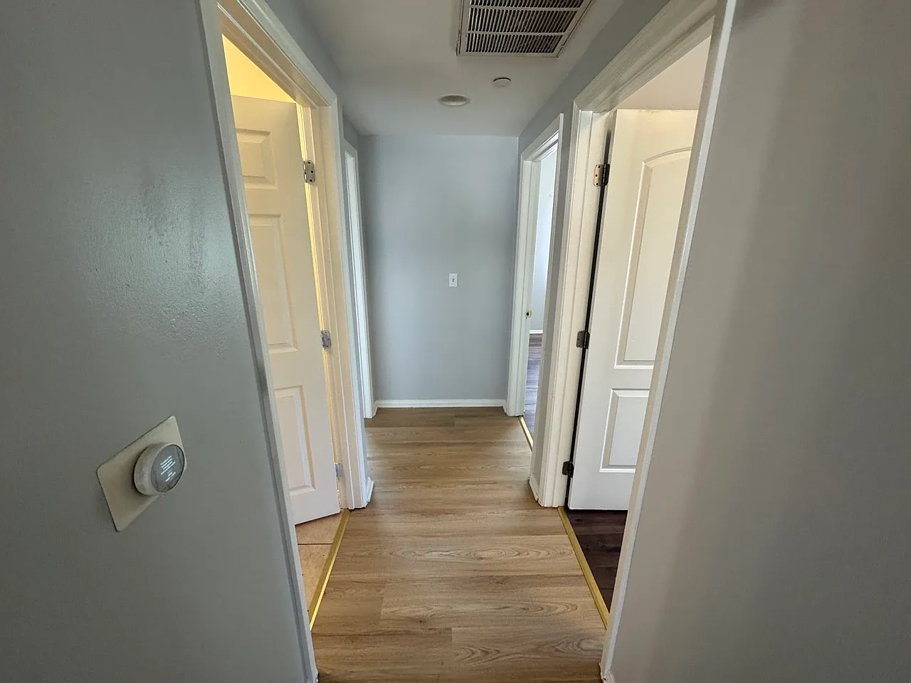 3 bed, 1000 sqft, $2,700 — Photo 4