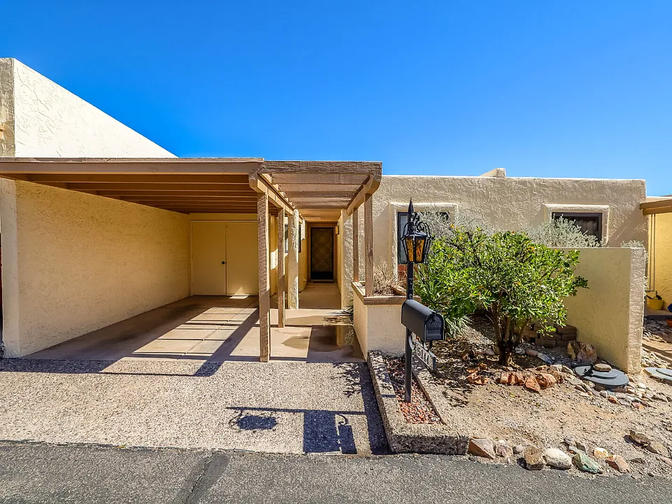 5144 N Avenida Primera