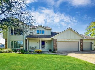 2208 Timberlake Trl, Fort Wayne, IN 46804