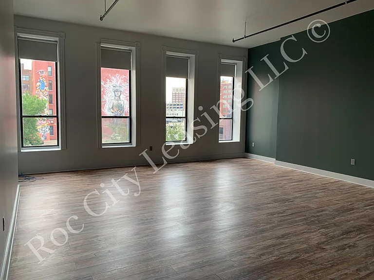 The Hive @ 155 — Photo 11