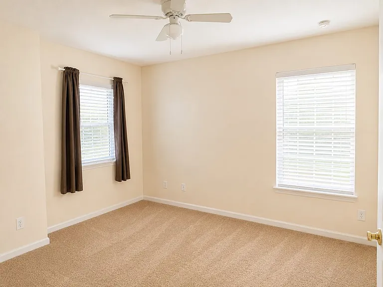 1460 Equinox Cir — Photo 13