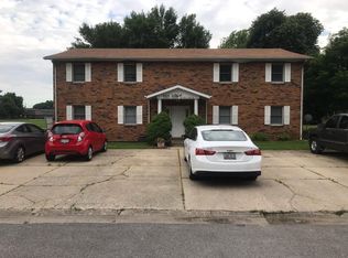 1322 Virginia Ave, Wood River, IL 62095