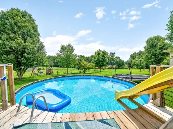 10383 Bell Station Rd, Oak Grove, KY 42262