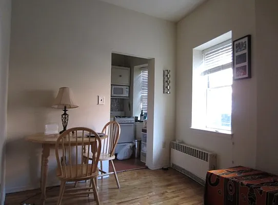 Rented by City Connections Realty | media 17