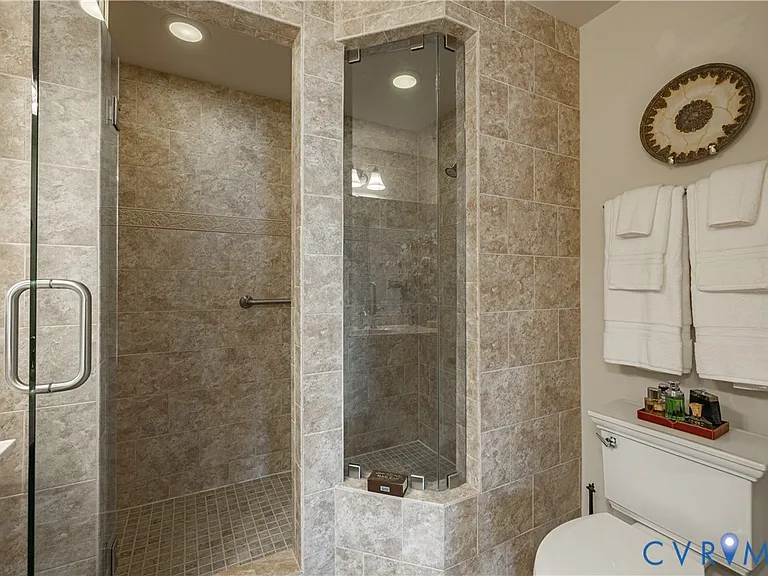 3921 Liesfeld Pl — Photo 26