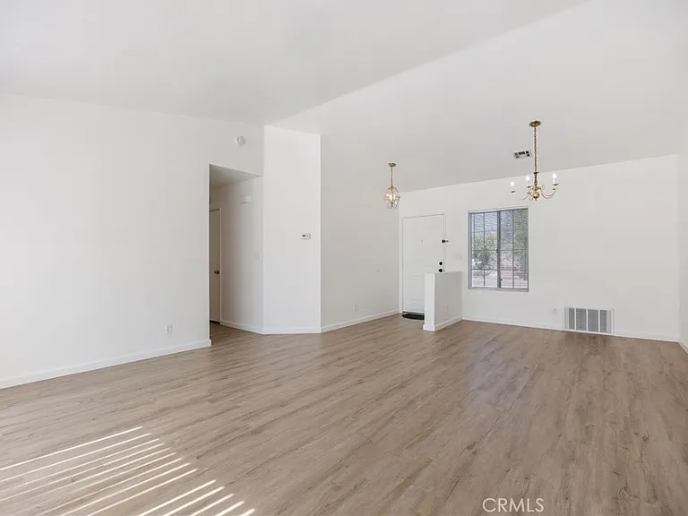 37540 Calle Mazatlan — Photo 4