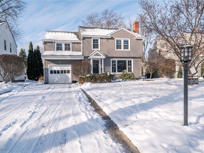 1208 Croyden Rd, Lyndhurst, OH, 44124