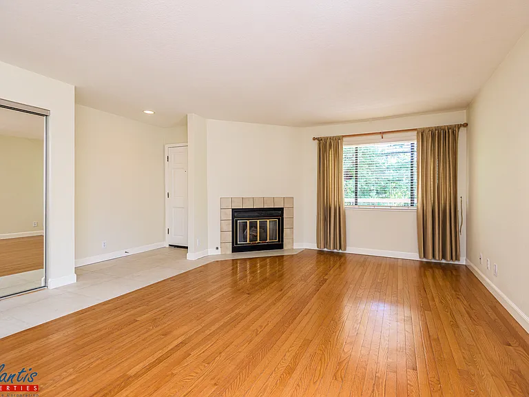 431 Northlake Dr #54 — Photo 2