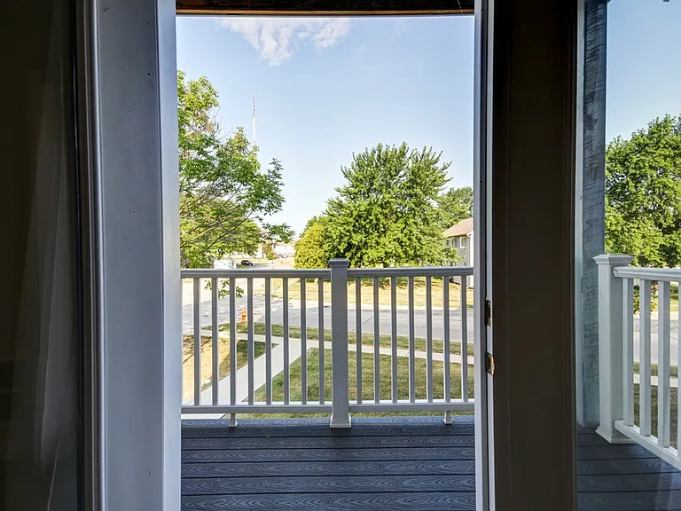 2401 — Photo 27