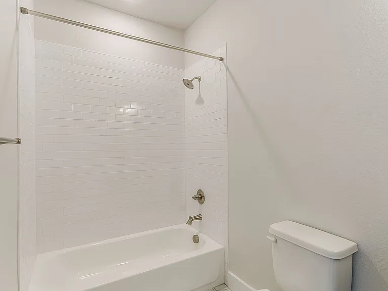 3133 Greene Ave #2028 — Photo 3