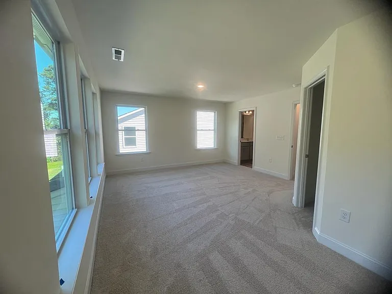 114 Wildflower Cir — Photo 8