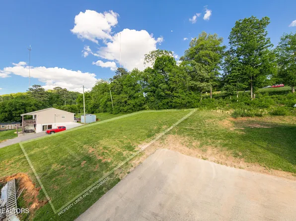 1421 Rhode Island Rd, Knoxville, TN 37912