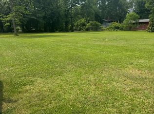 1128 S 16th Ave, Laurel, MS 39440