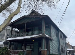 2465 W 11th St, Cleveland, OH 44113