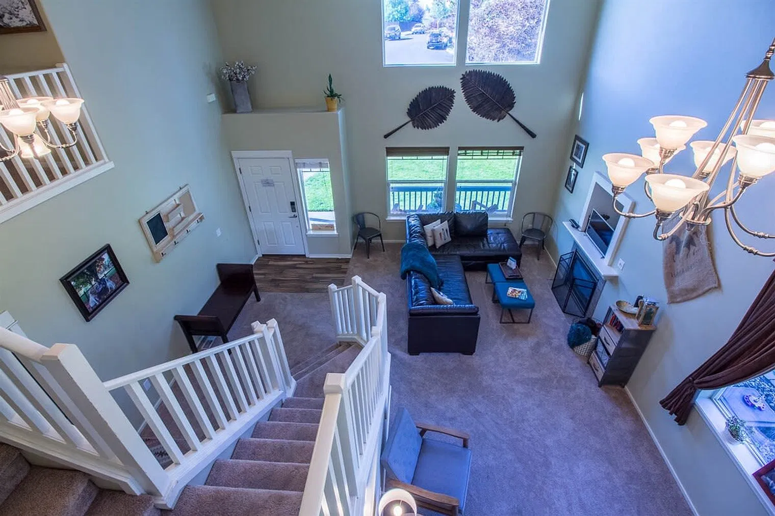 4 bed, 2.0 bath, 2594 sqft, $7,533 — Photo 4